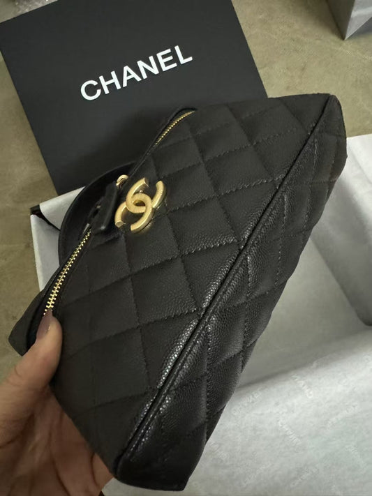 No-waist chain bag