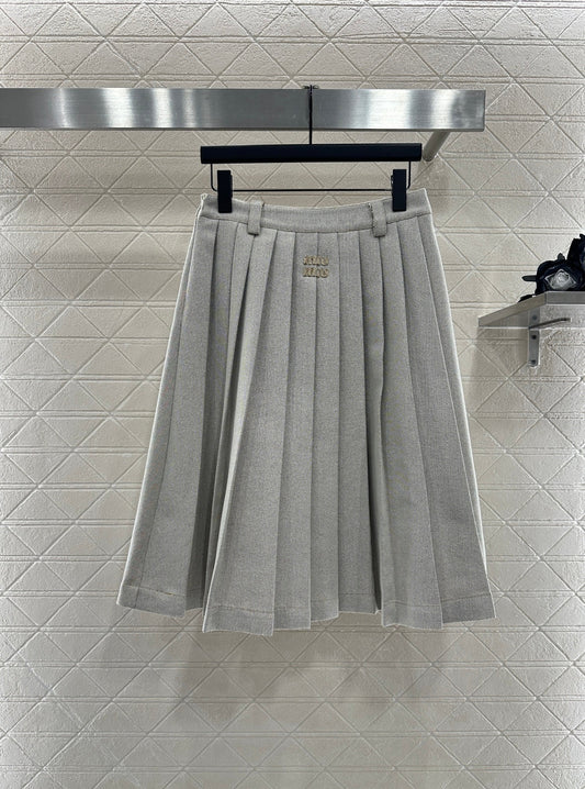 25fw Mid length skirt