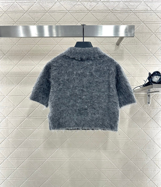 25fw Half open lapel knitted top