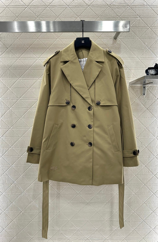 Belt length windbreaker jacket
