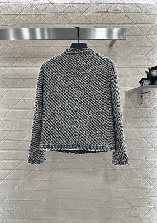 Weaving gray coat