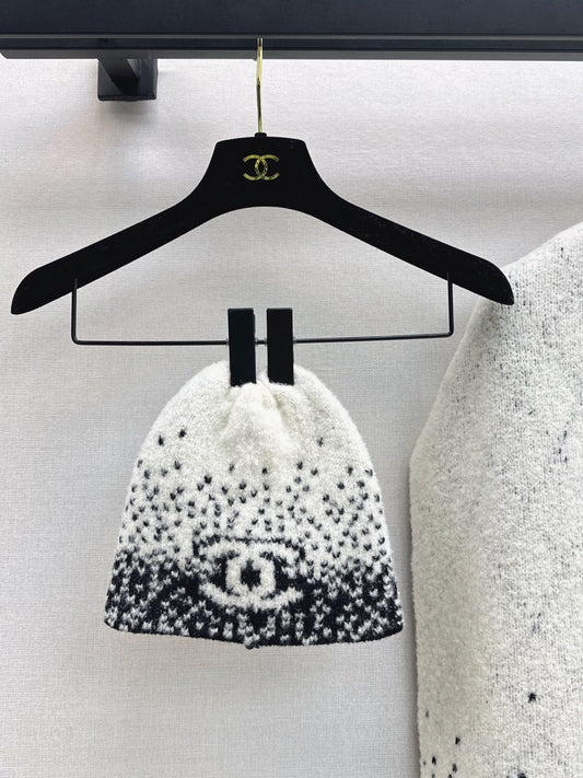 Skiing Series Cashmere Beanie/Scarf