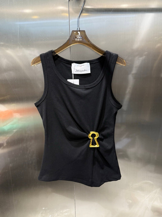 Elegant pin vest