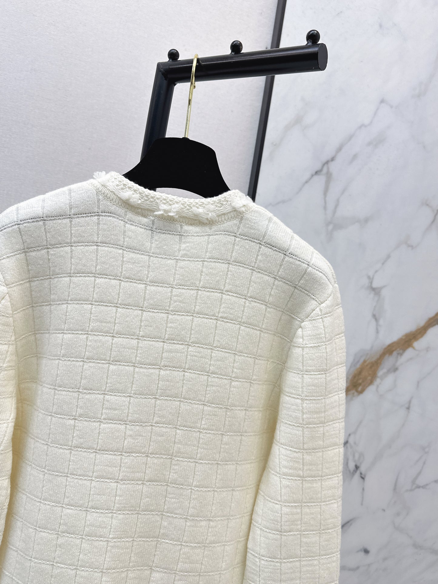 Crew Neck Knit Cardigan