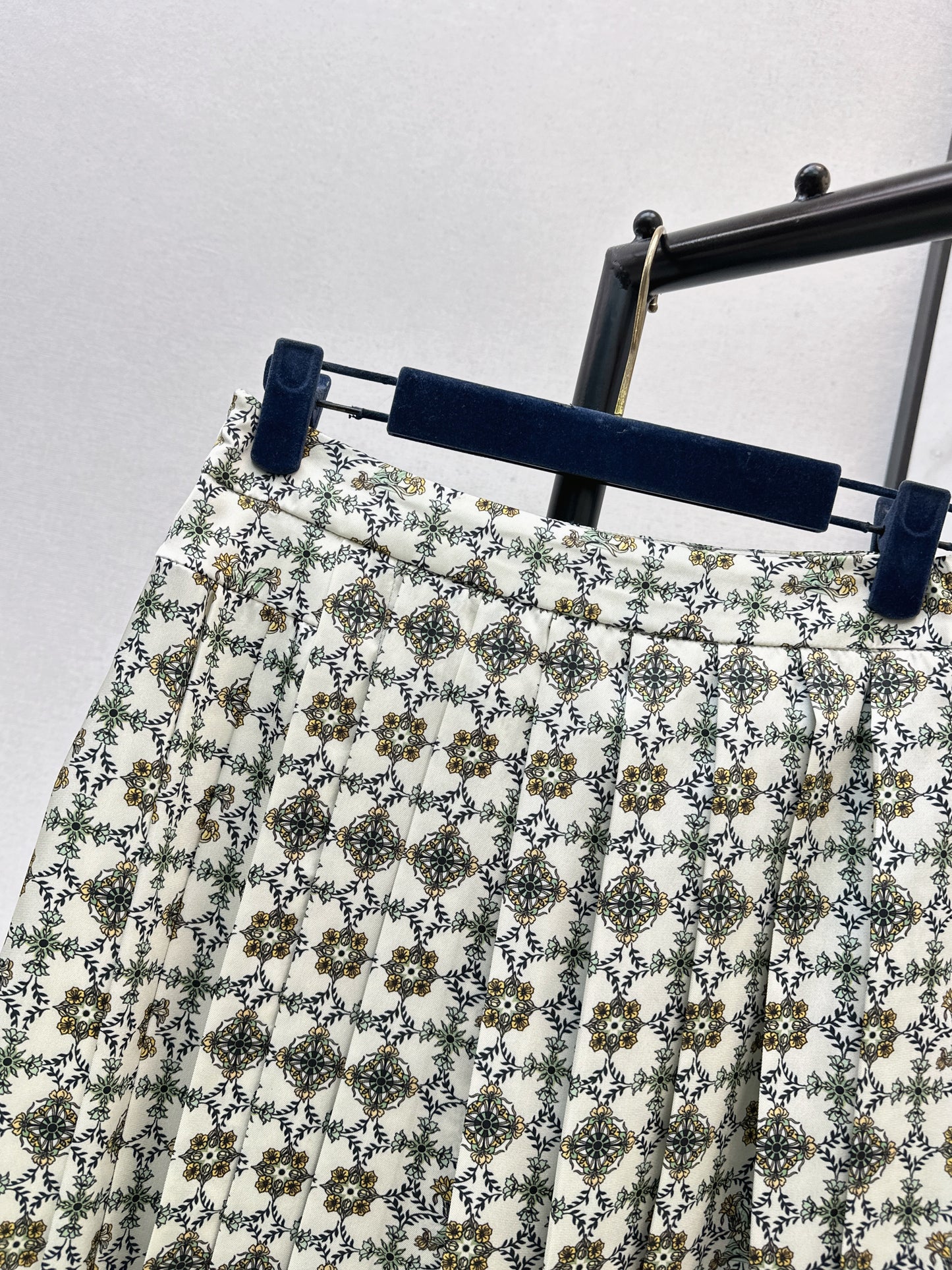 Printed Pleated Midi Skirt