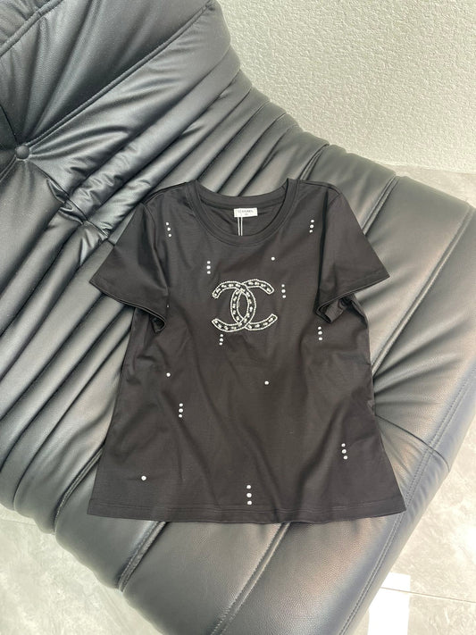 Hand-beaded, heavy-duty T-shirt