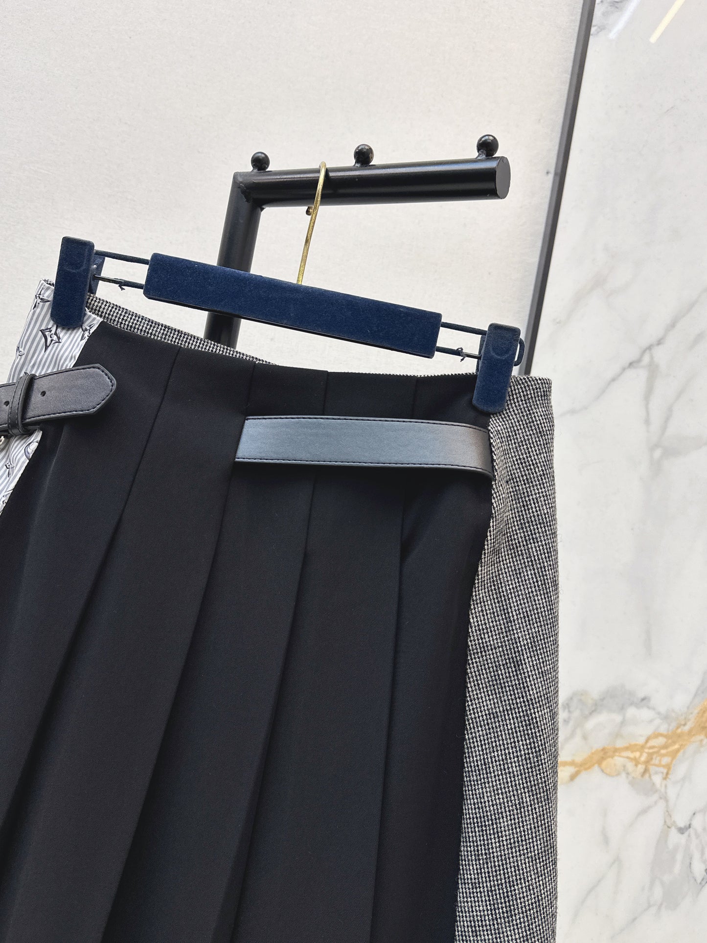 Belt-embellished Skirt