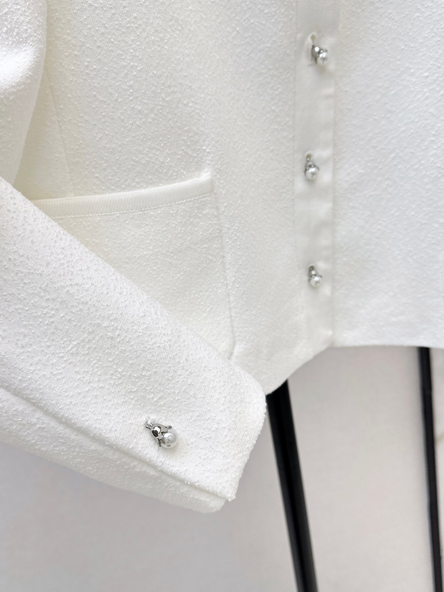 Bow-decorated coat