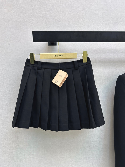 Knitted Collar Blazer/Pleated Skirt