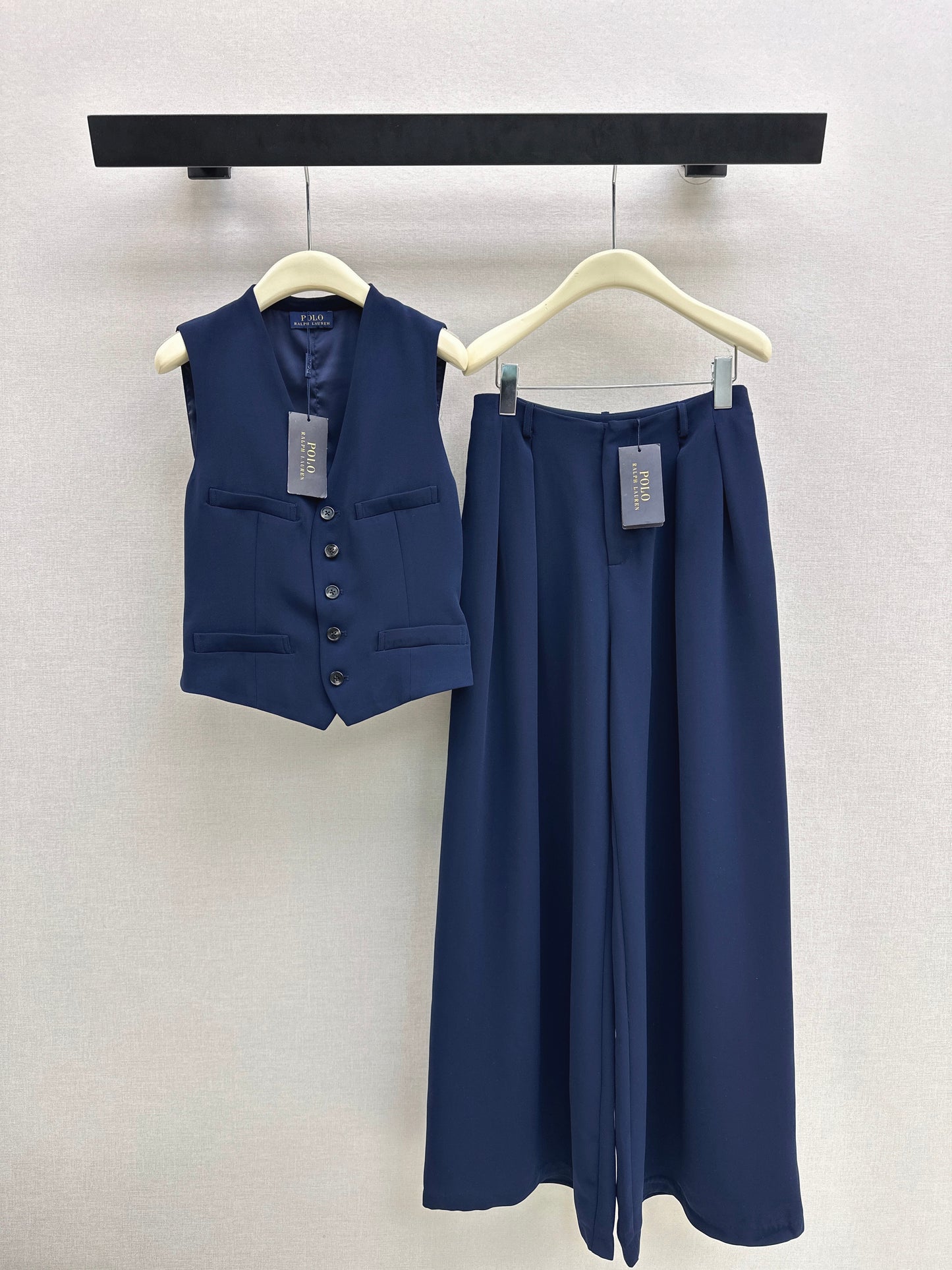 Vest in vintage style