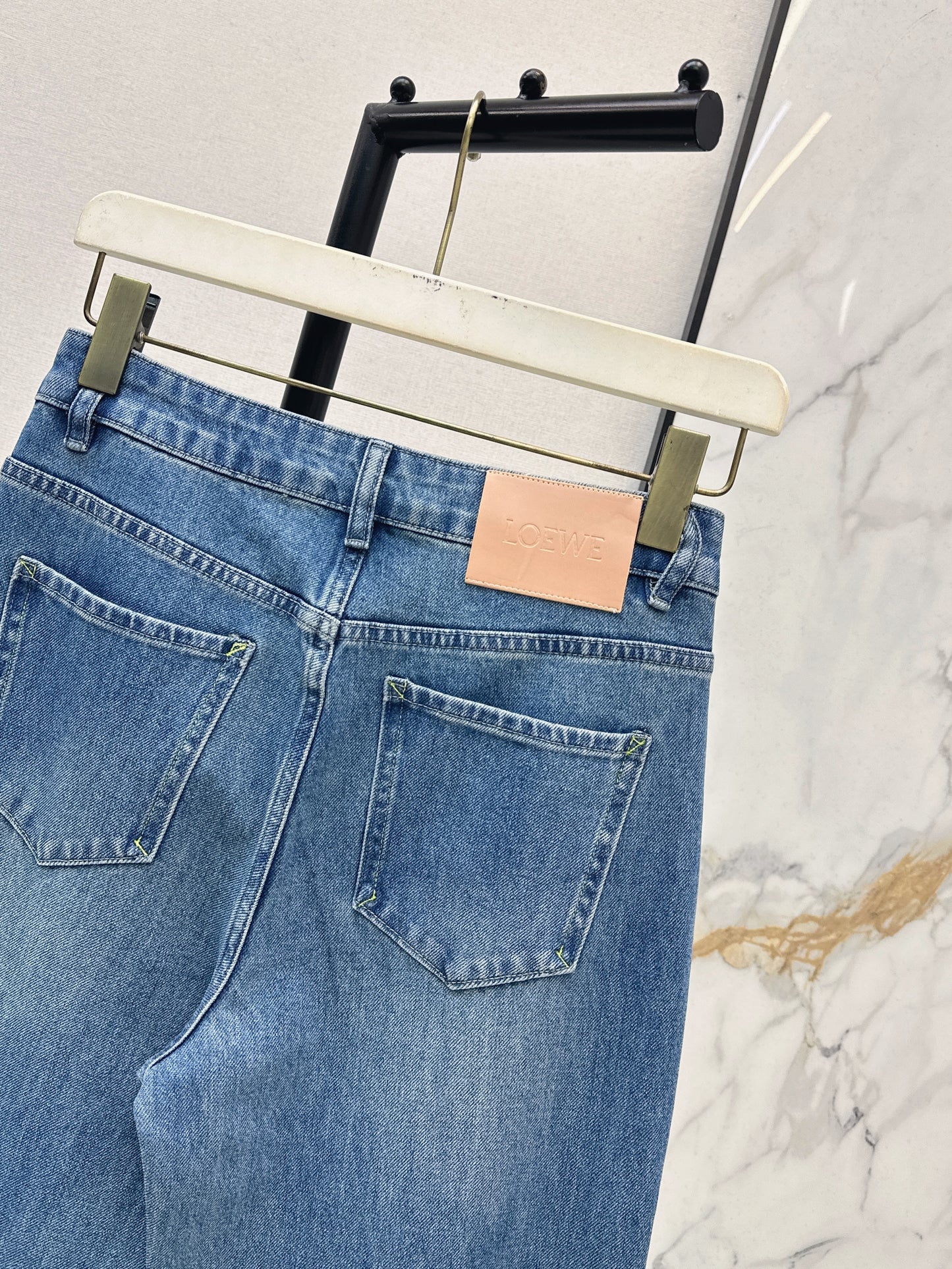 Straight-leg cropped jeans