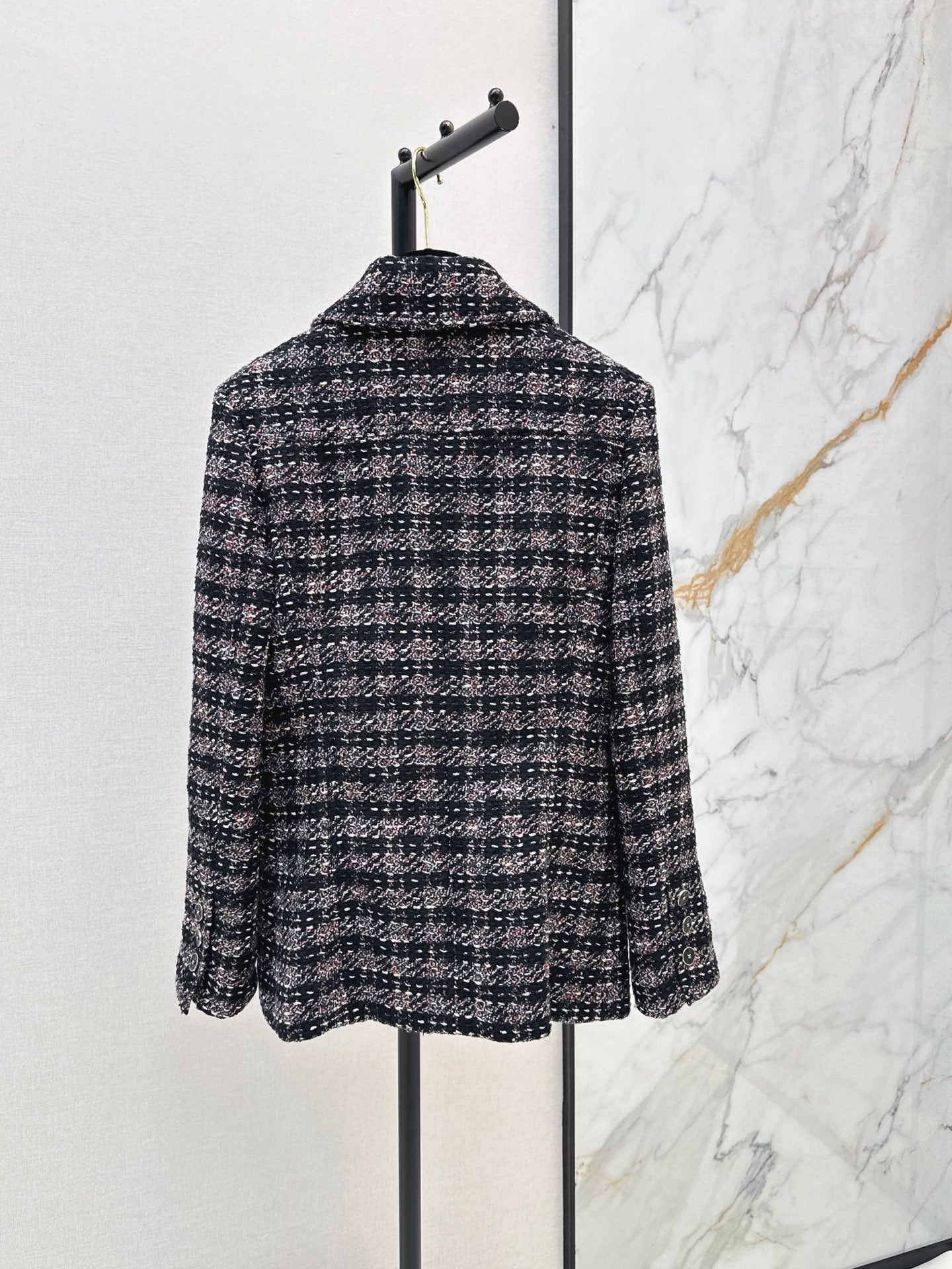 Chanel/Mid-length tweed jacket