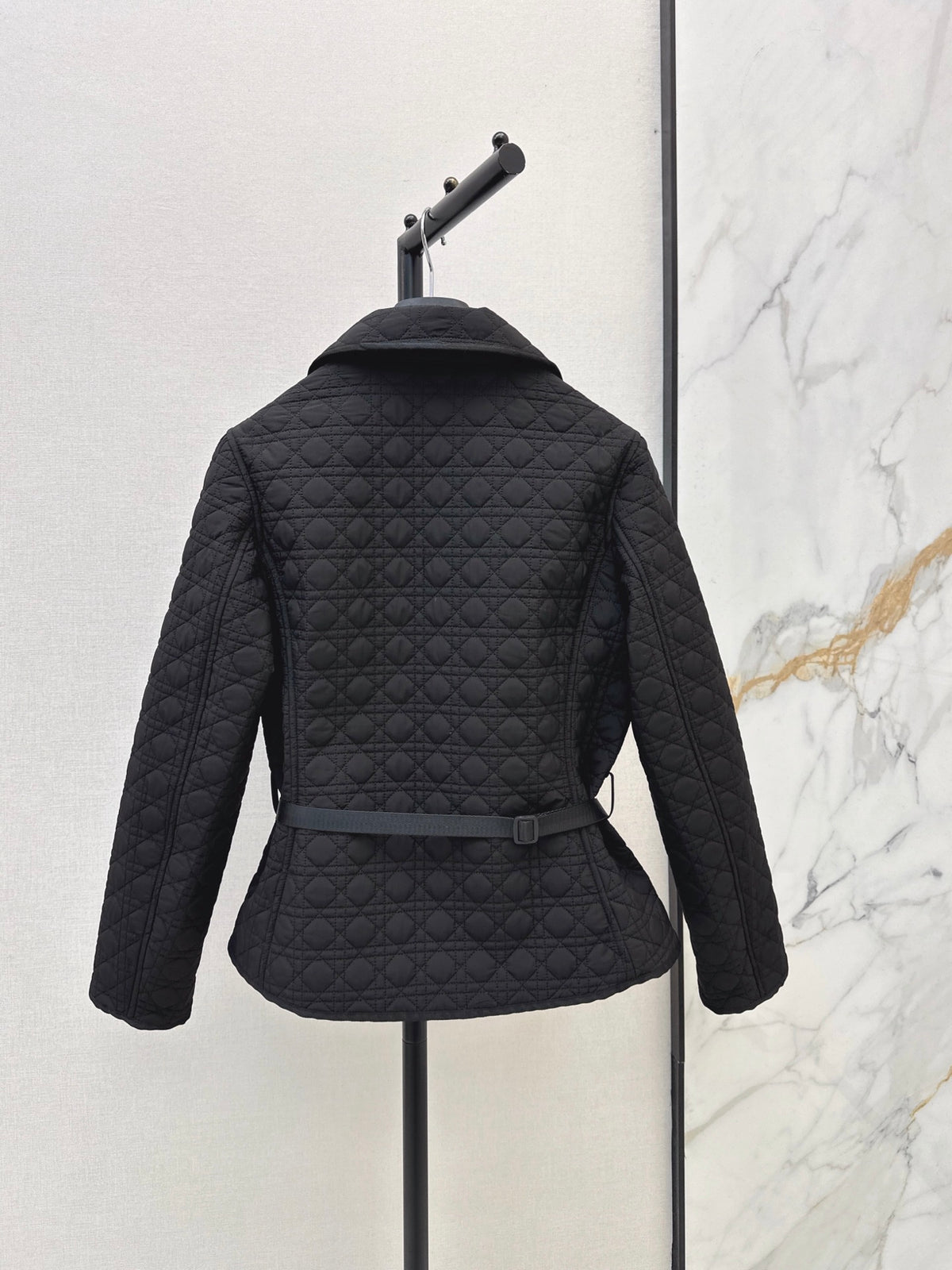 26Latest Autumn/Winter Quilted Jacket with Cannage Pattern