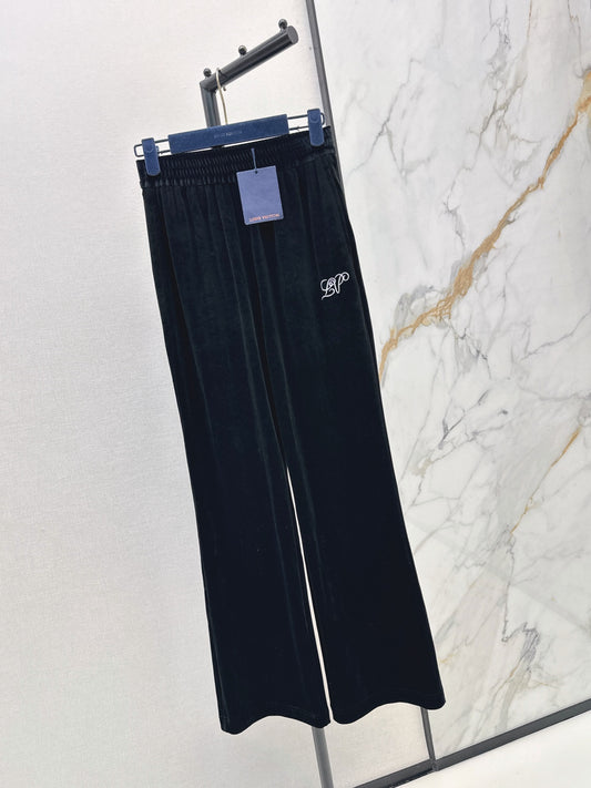 26Latest Autumn/Winter Versatile Straight-Leg Velvet Trousers