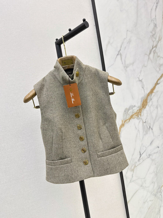 26Stylish and Sophisticated Fall/Winter Vest Jacket