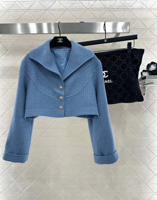 Located Short Jacket/Skirt