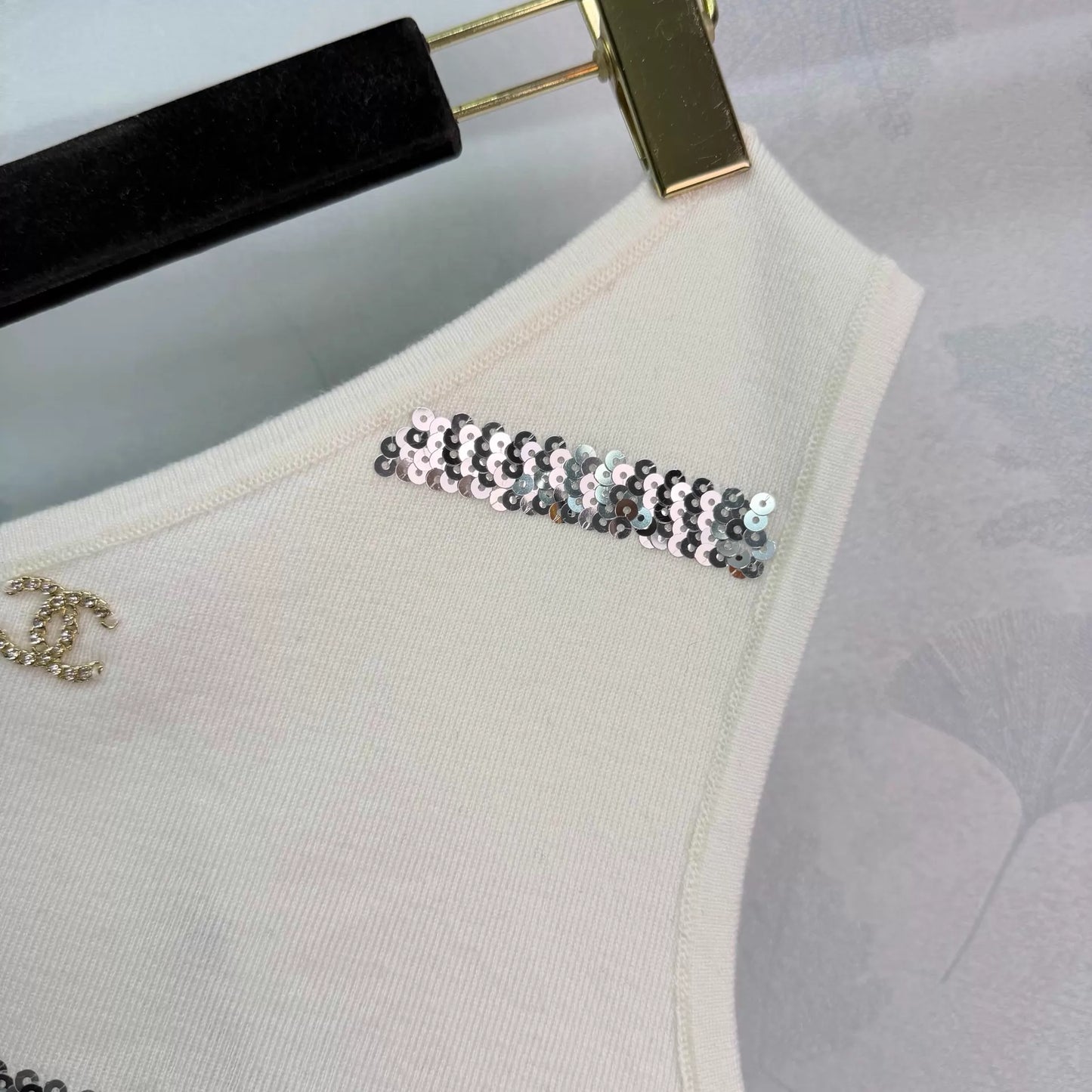 26ss Sequined Striped Knit One-Shoulder Vest