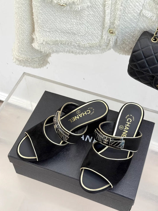 Double C Bow Chunky Heel Sandals