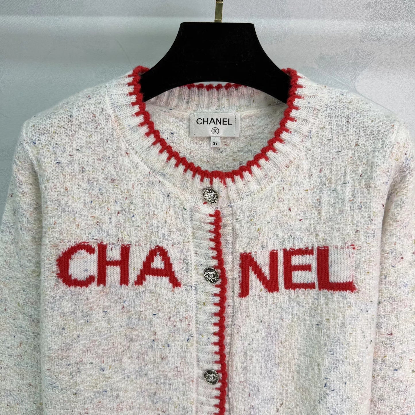 White blended yarn cardigan