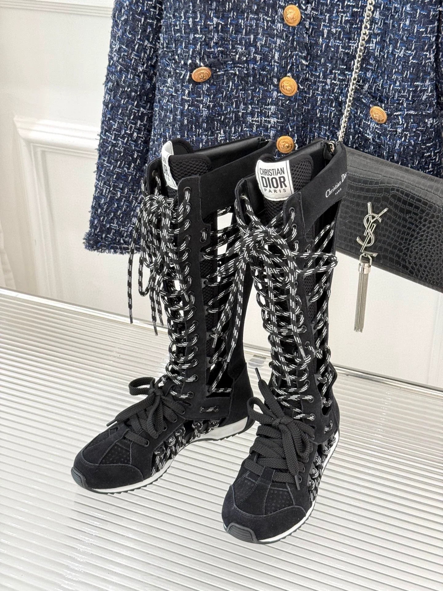 De Xun hollow boots
