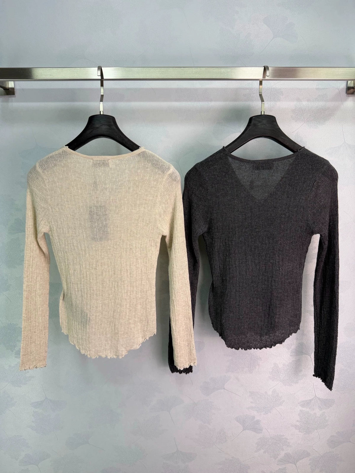 Yves Saint Laurent/26 Early Autumn New V-Neck Long-Sleeve Knit