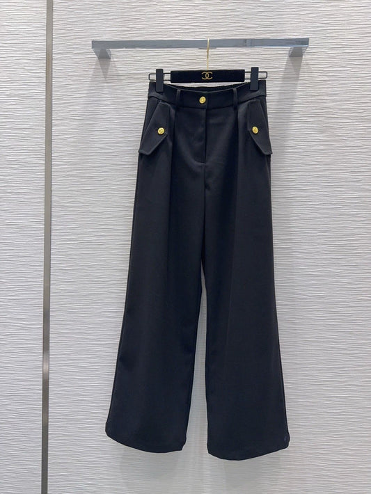 26New Button-Detail Casual Trousers