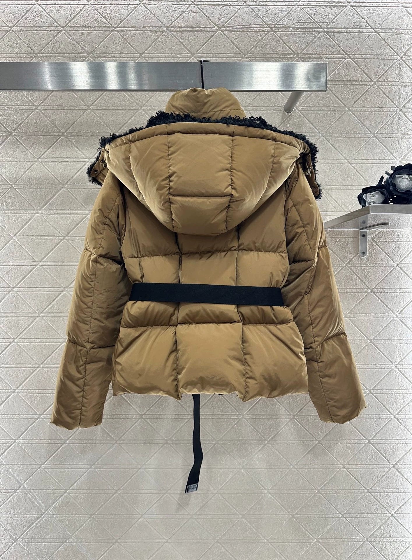 Di lamb wool detachable hooded down