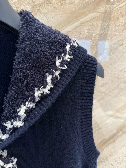 26Nautical-Inspired Knit Dress