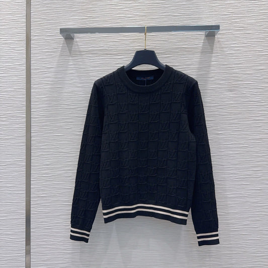 26New Long-Sleeve Knit Top with Contrast-Color Stripes and Jacquard Logo