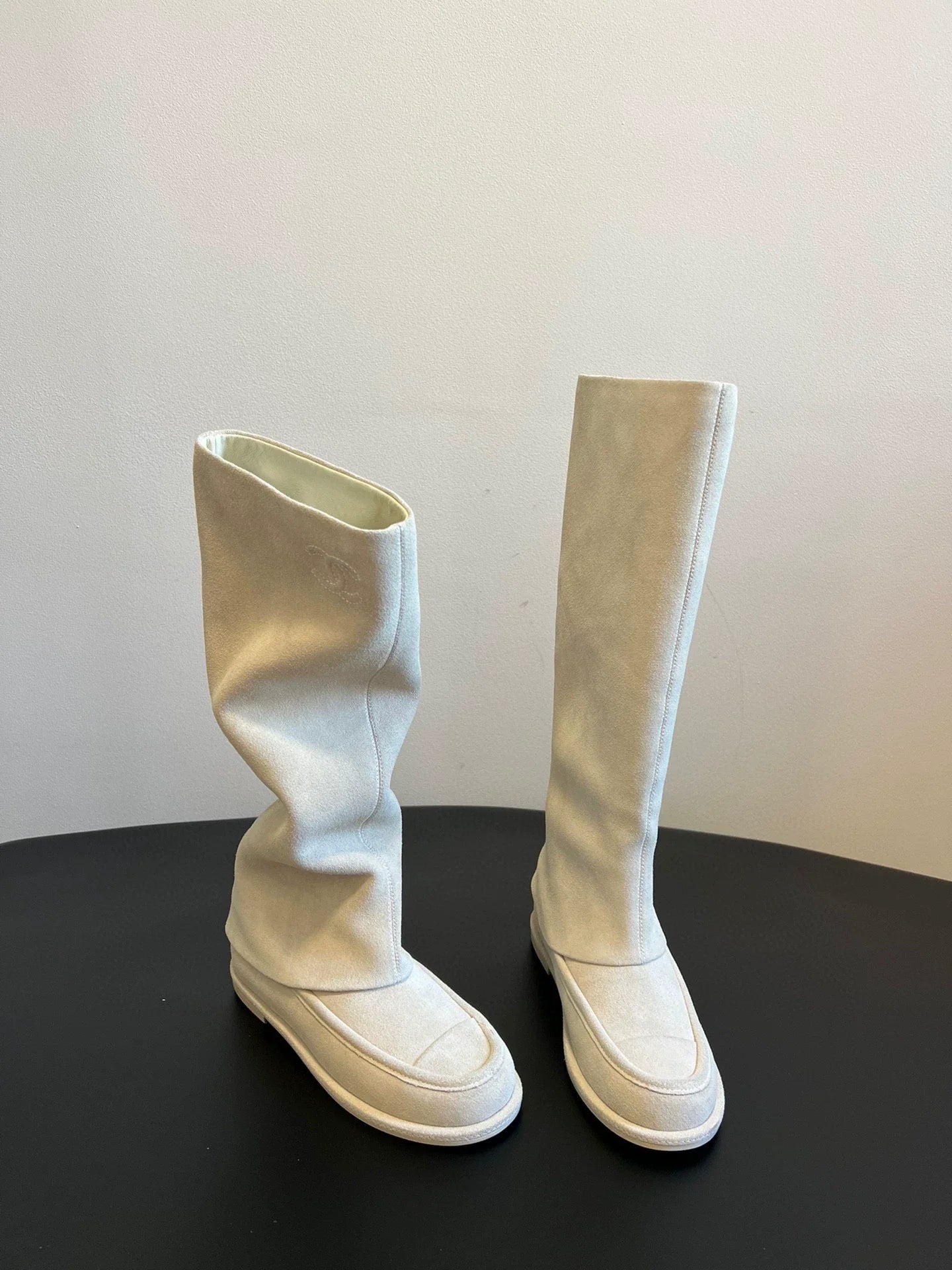 Suede boots