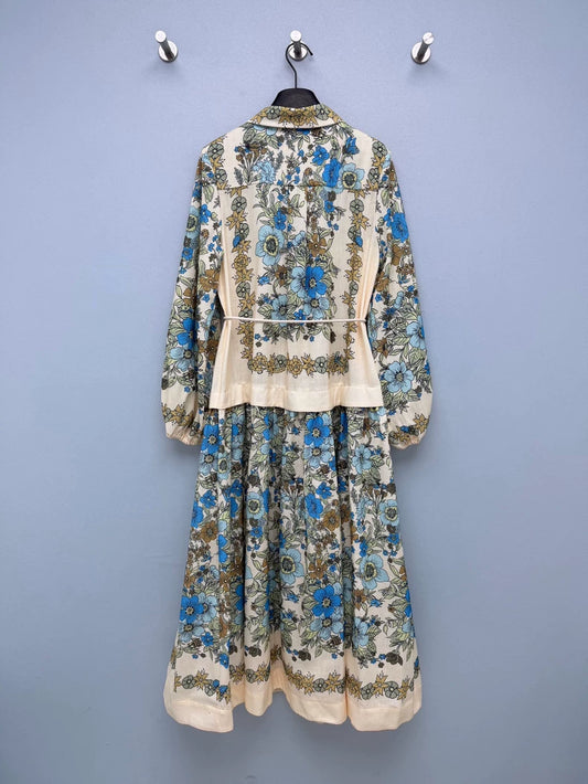26New Vintage-Style Floral Linen-Blend Shirt Dress