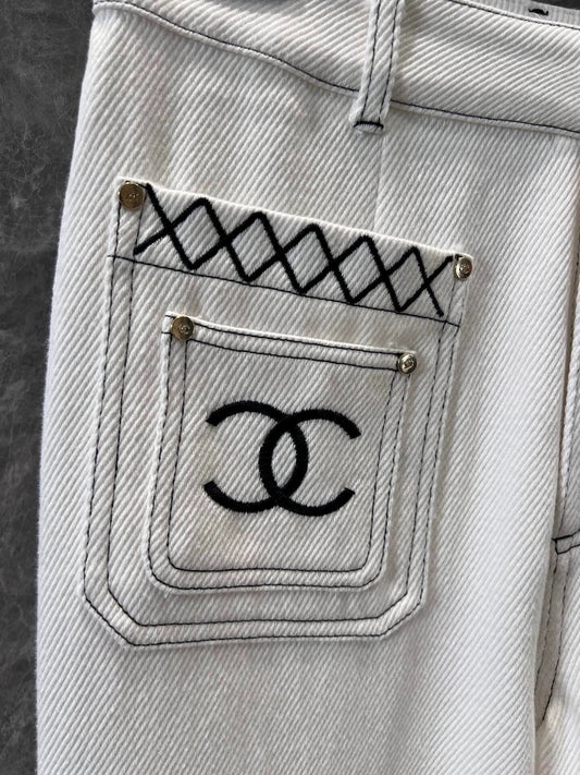 25 Summer new embroidery white straight loose jeans