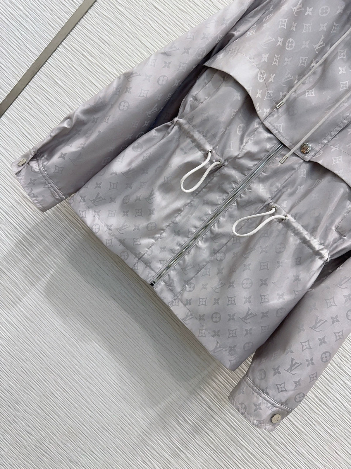 26New dark floral drawstring hooded long-sleeved jacket