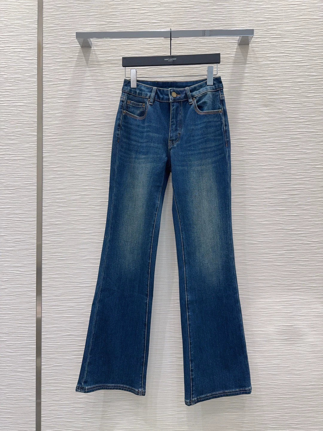 26New-Arrival Jeans