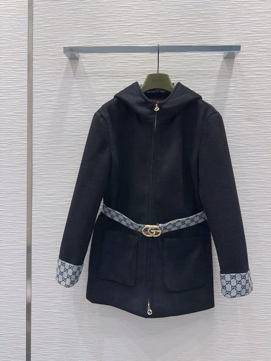 26Long-Sleeve Mid-Length Wool-Blend Coat with Lettered Belt