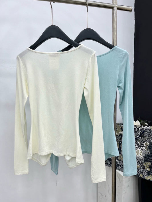Flower decoration versatile base shirt