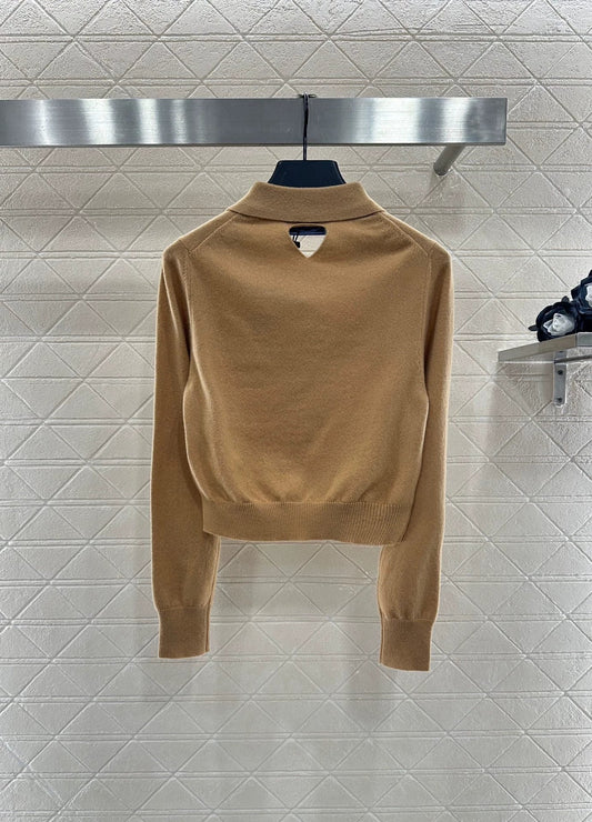 25fw Knitted long sleeved collar