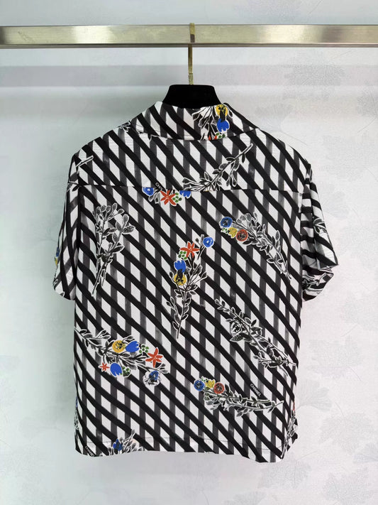 Short-sleeved shirt
