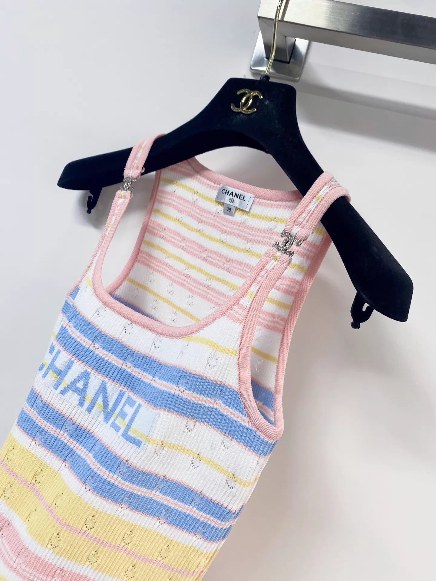 26ss Colorful Striped Knitted Vest