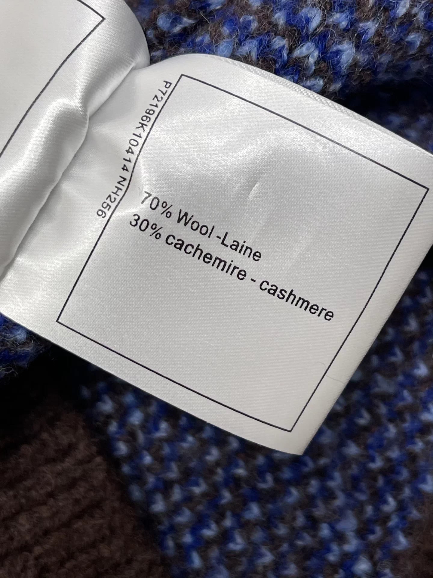 Crew Neck Diamond Pattern Cardigan