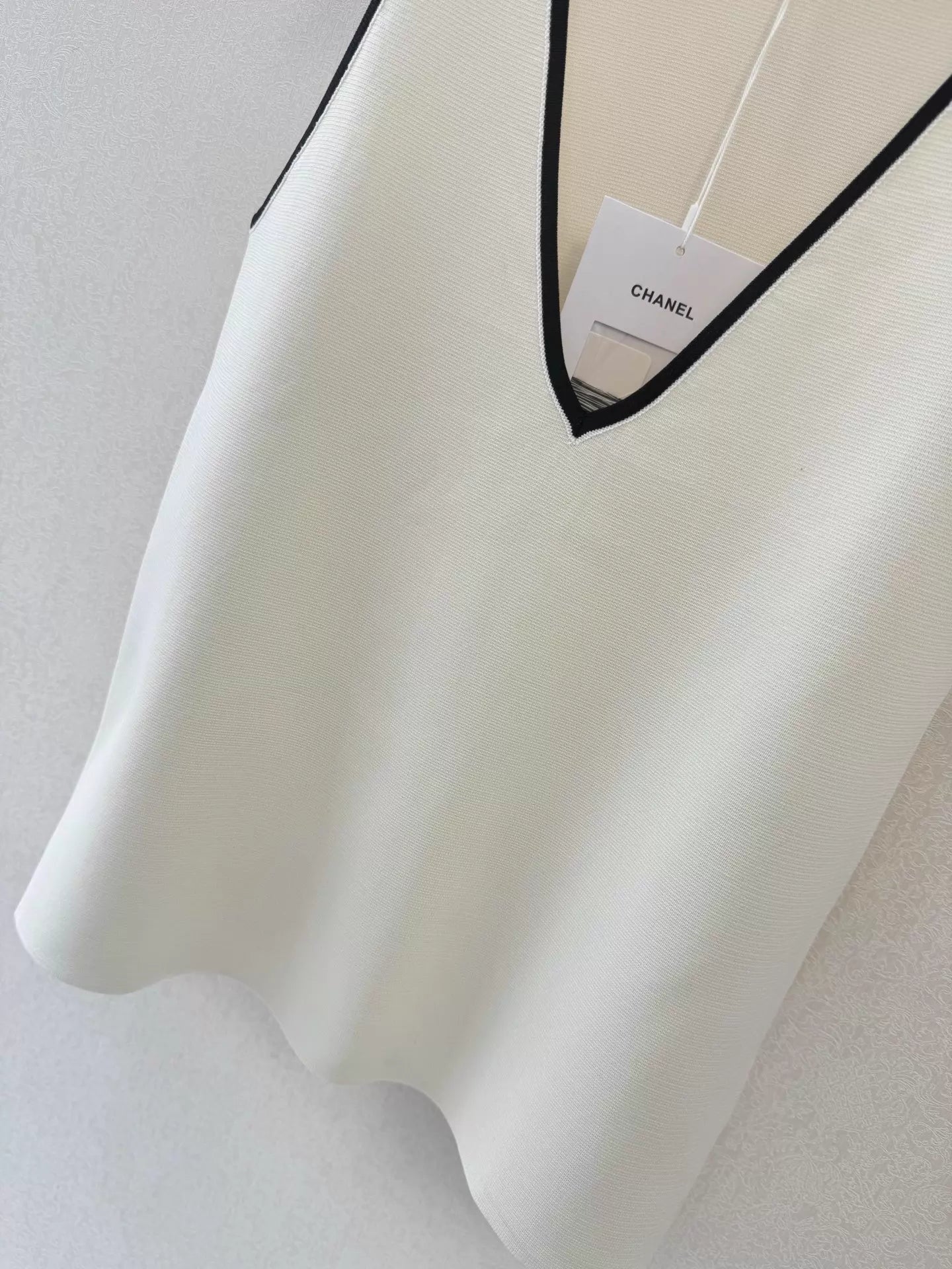26ss V-neck sleeveless vest