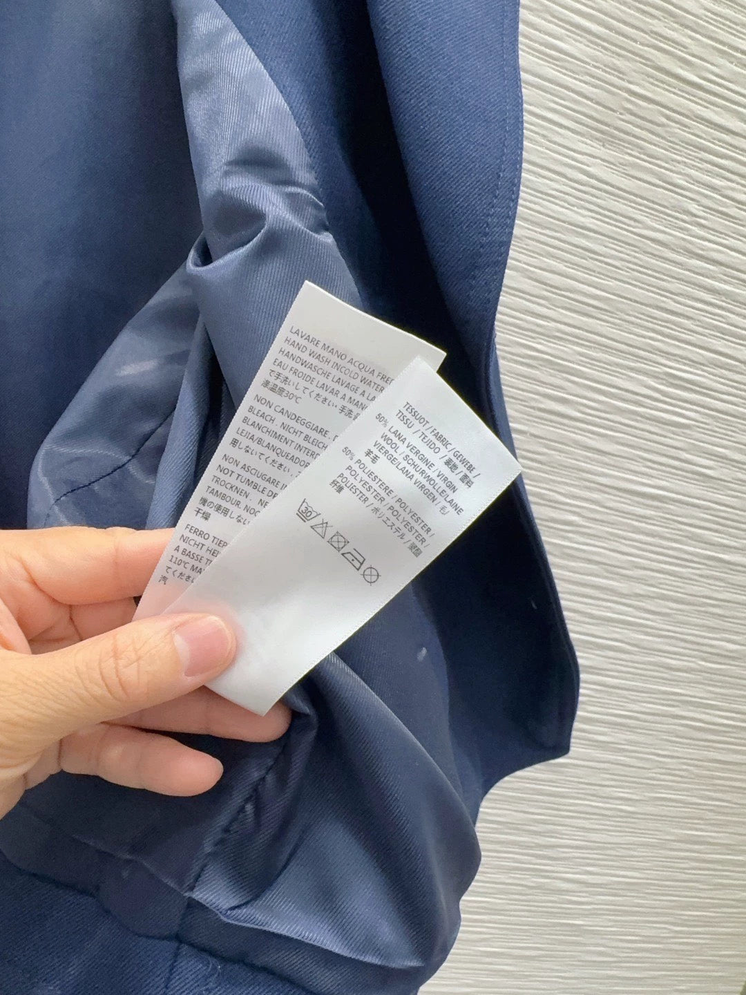26New Double-Breasted Long-Sleeve Cropped Jacket