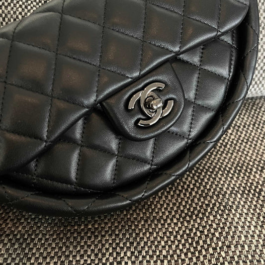 2026 Hula Hoop Bag 24cm Black Quilted Lambskin