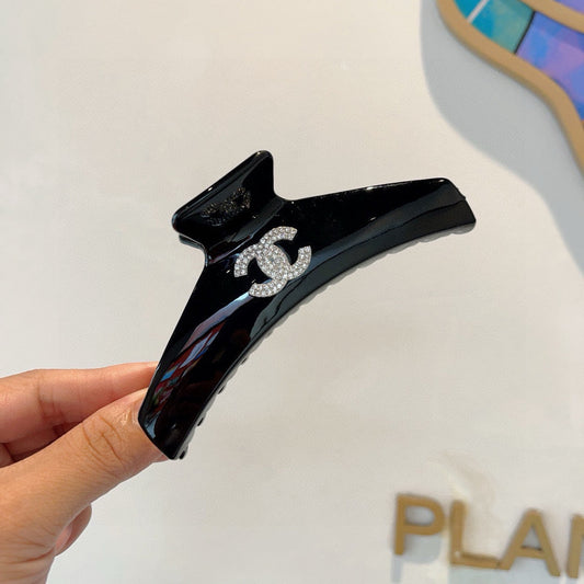 New hand-made diamond clip