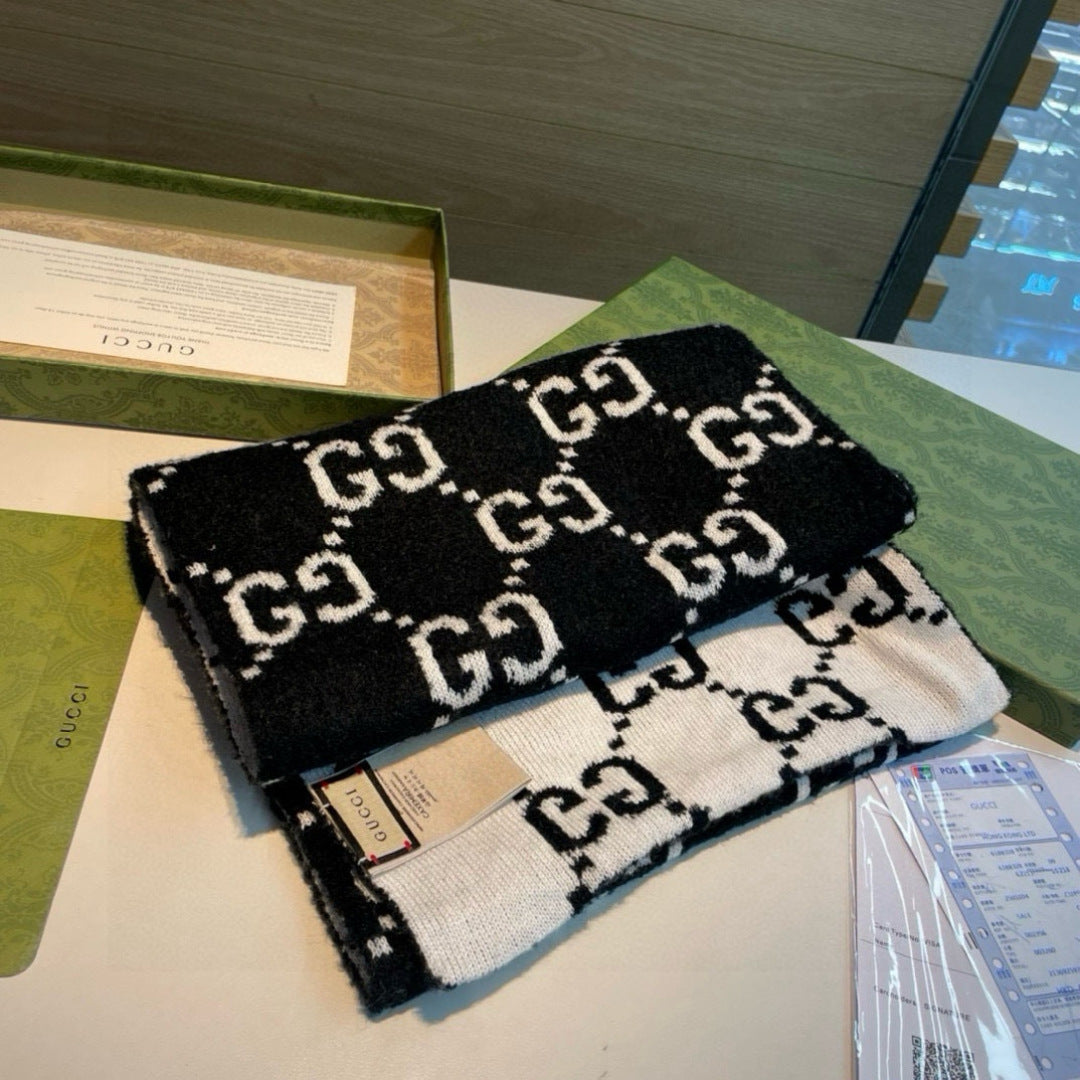 New knitted jacquard scarf