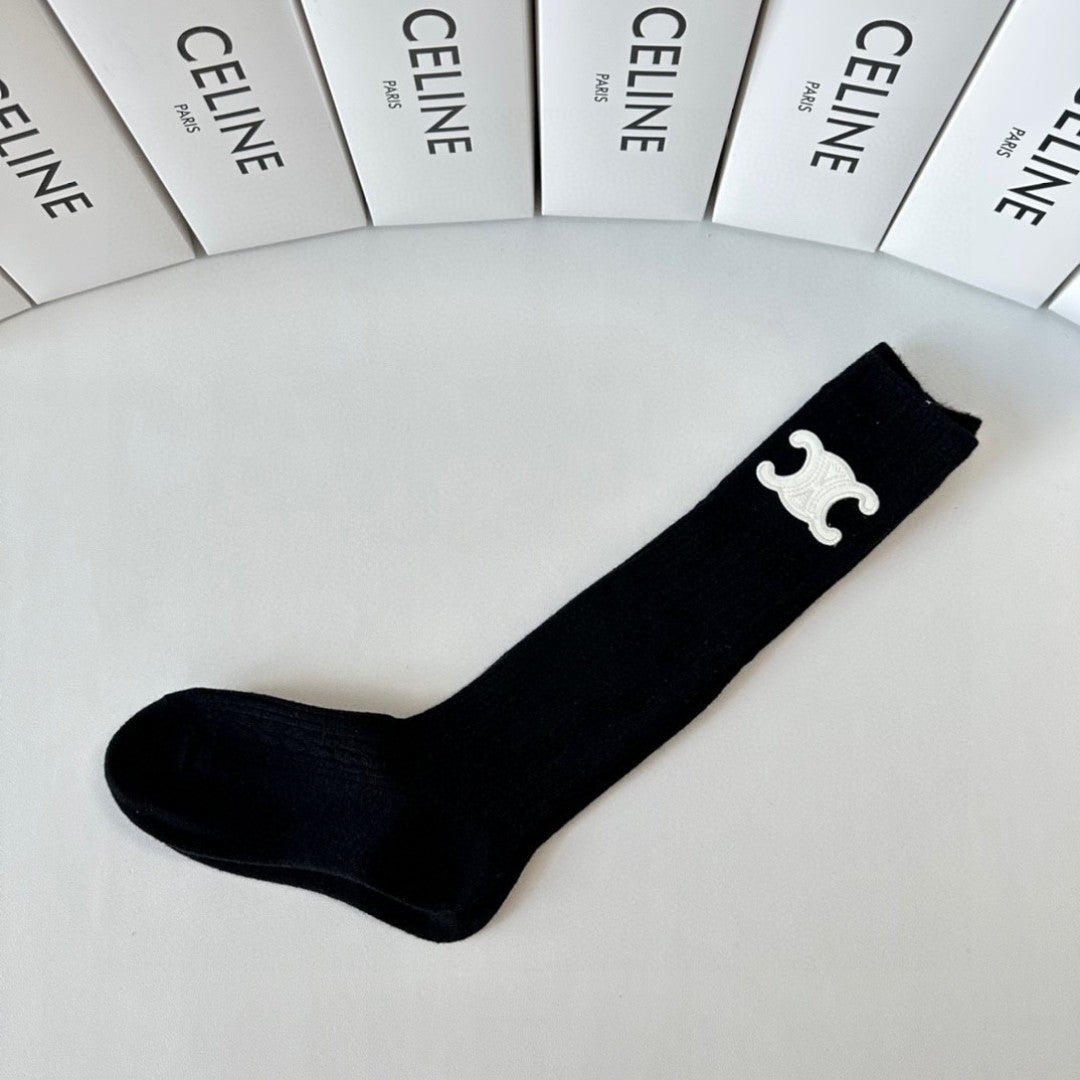 New double-needle cashmere socks