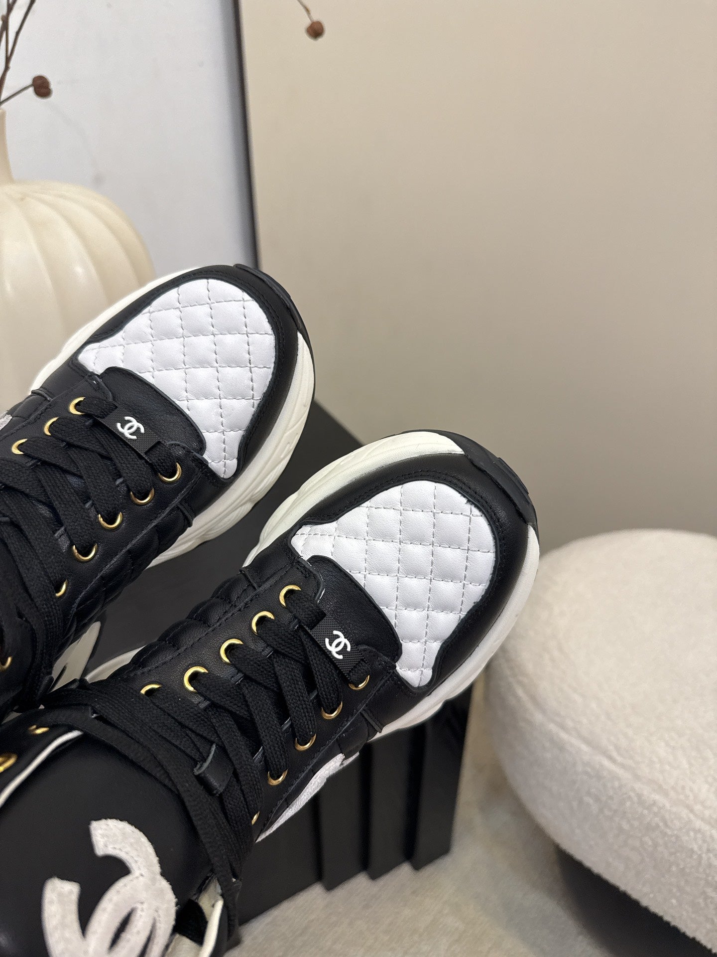 25 High top leather casual shoes(WHITE/BLACK)