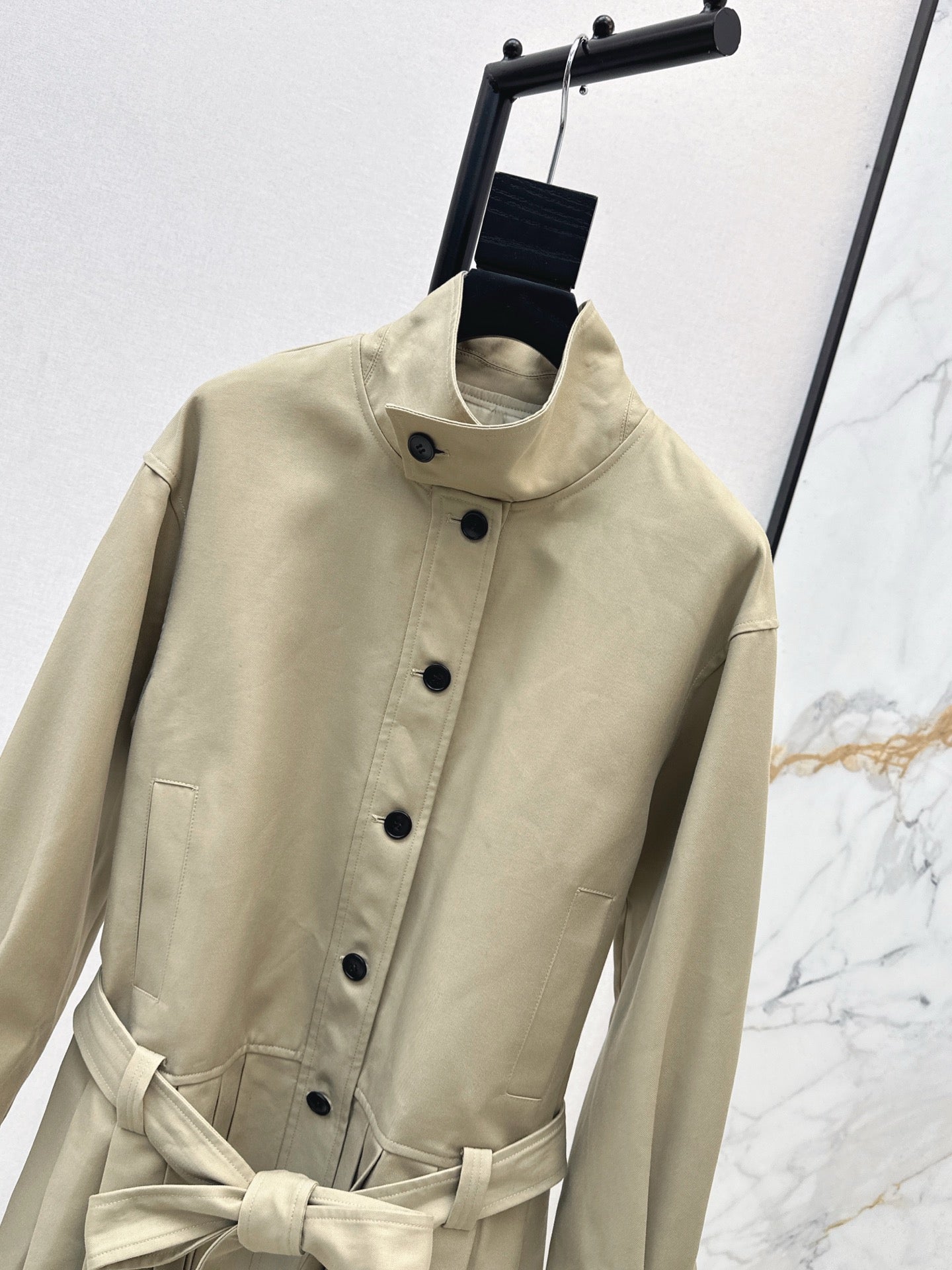 25 New wide shoulder silhouette stand up collar pleated windbreaker jacket(KHAKI/NAVY)