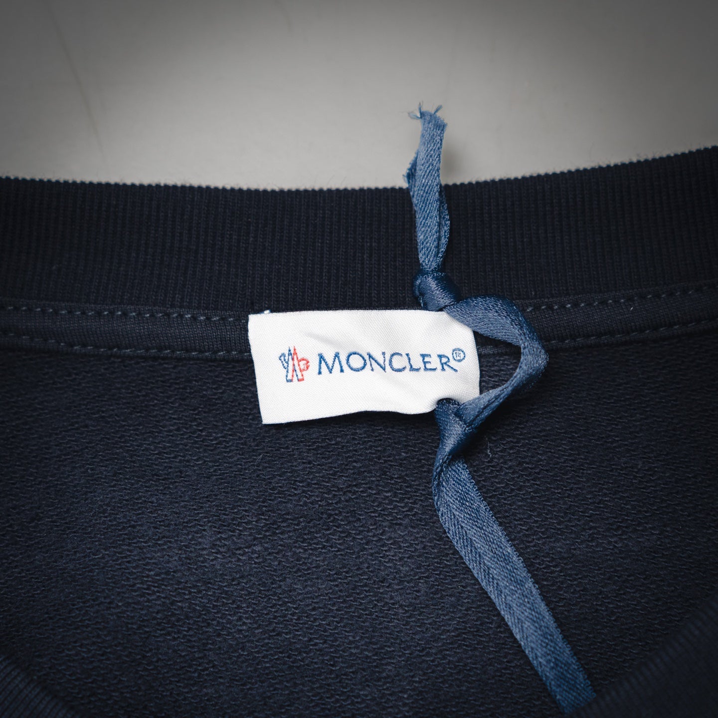 Mon 25fw all-match sweatshirt