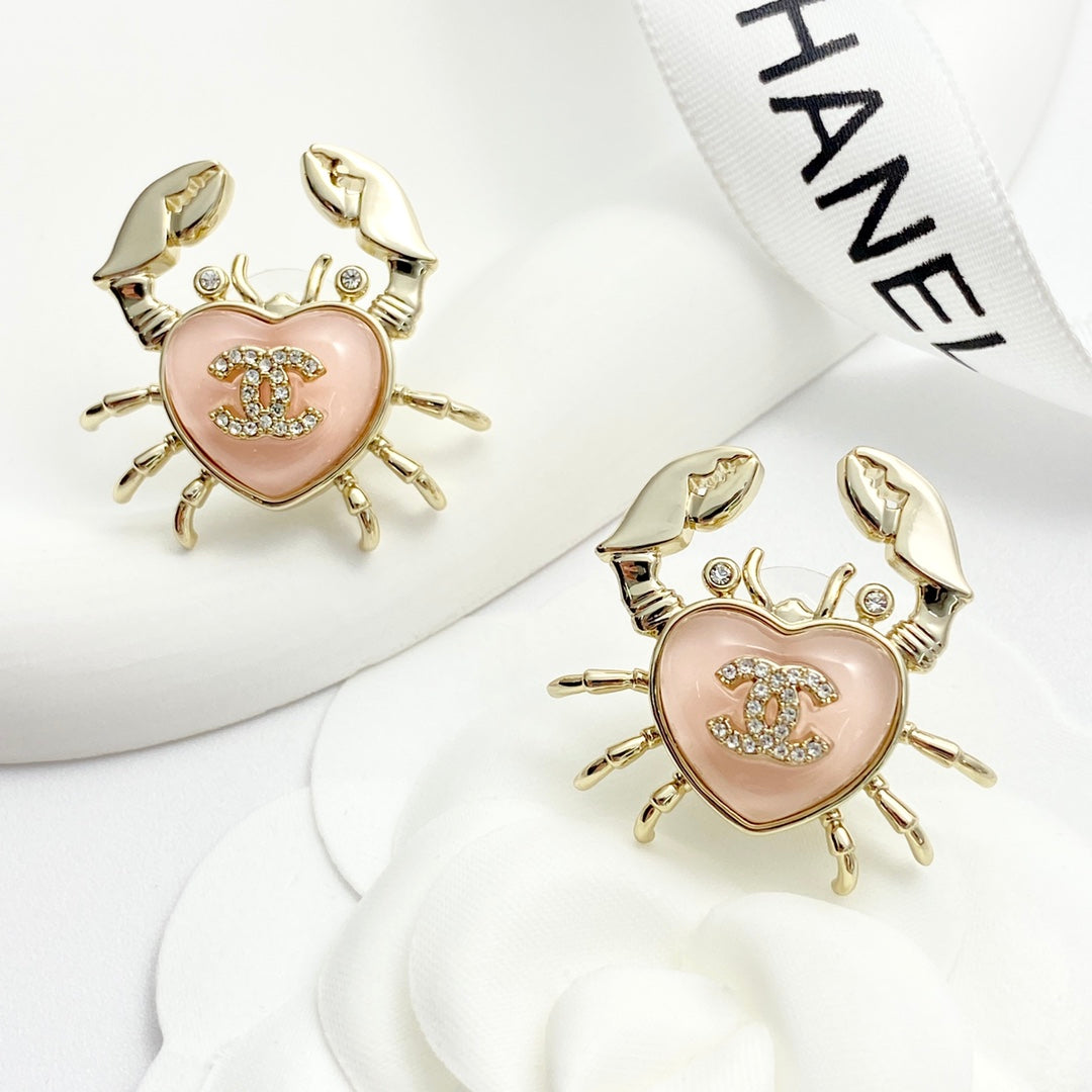 26SS NEW Crab Double C Earrings π¦